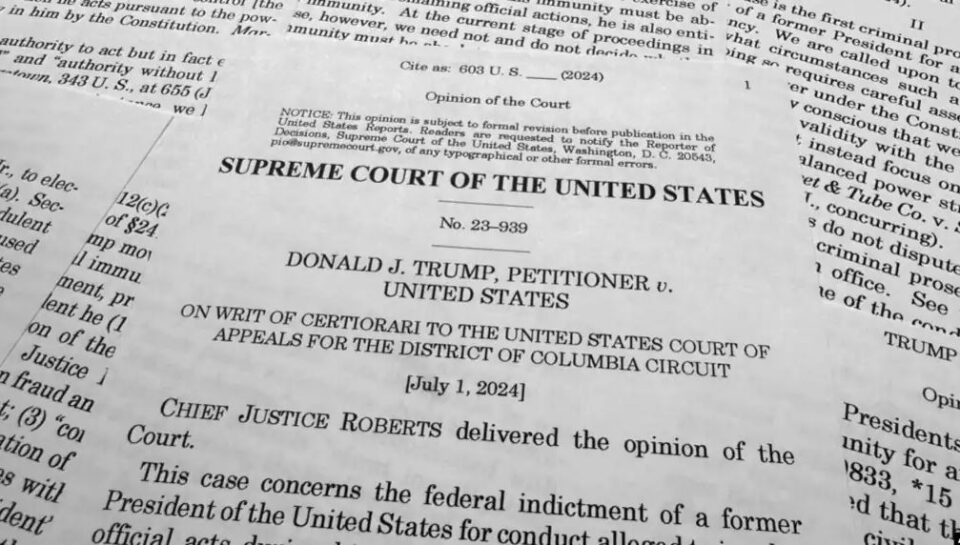 “sugjeron-se-influenca-politike-mbizoteron-mbi-gjithcka-tjeter-ne-gjykatat-tona”-vendimi-per-imunitetin-e-ish-presidentit-trump-sjell-reagime-te-forta-ne-shba