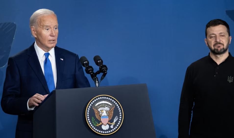 zelenskyt-iu-drejtua-me-emrin-putin-dhe-trumpin-e-beri-nenpresidentin-e-tij,-pas-gafave-ne-samit,-biden-e-paraqet-veten-si-mbrojtes-te-nato-s-dhe-ukraines