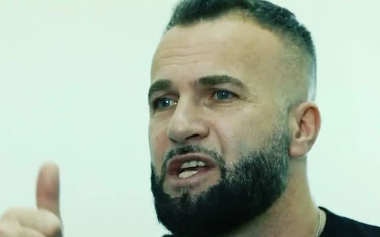 fshihej-per-t’i-shpetuar-policeve-serbe,-ja-cfare-e-“tradhtoi”-faton-hajrizin,-nje-nga-banoret…