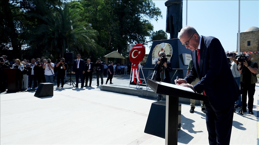 presidenti-erdogan-mberrin-ne-republiken-turke-te-qipros-veriore