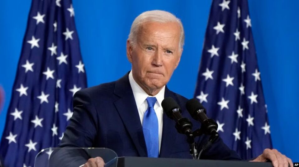 biden-terhiqet-nga-gara-per-president,-i-ofron-mbeshtetje-kamala-harrisit