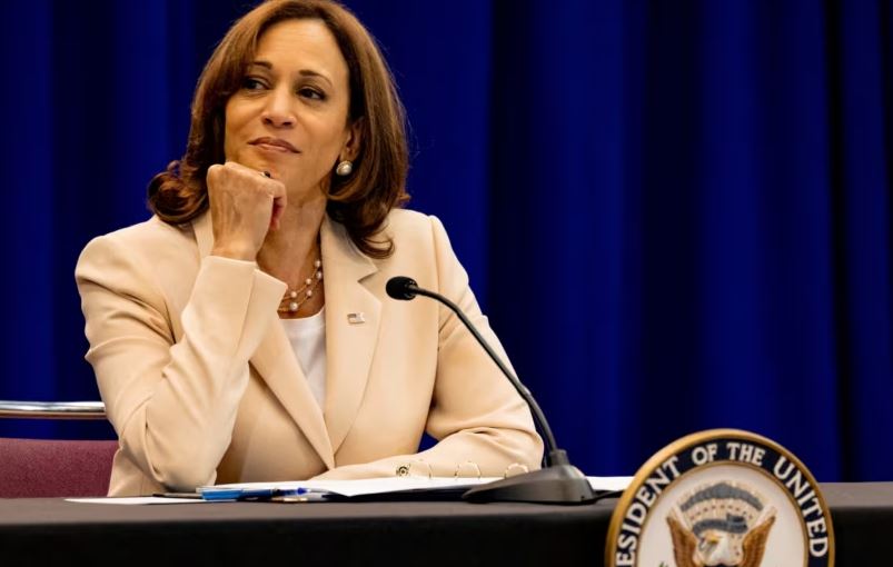 terheqja-e-joe-biden/-voa:-kamala-harris,-gruaja-qe-theu-barriera-mund-te-jete-kandidate-per-presidente