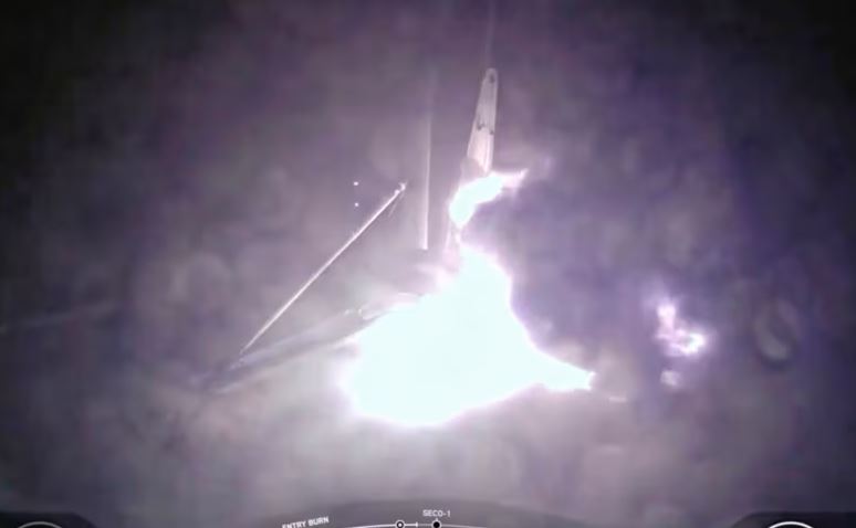 pas-shperthimit-te-raketes-“falcon-9”,-pezullohen-fluturimet-e-kompanise-spacex-ne-hapesire