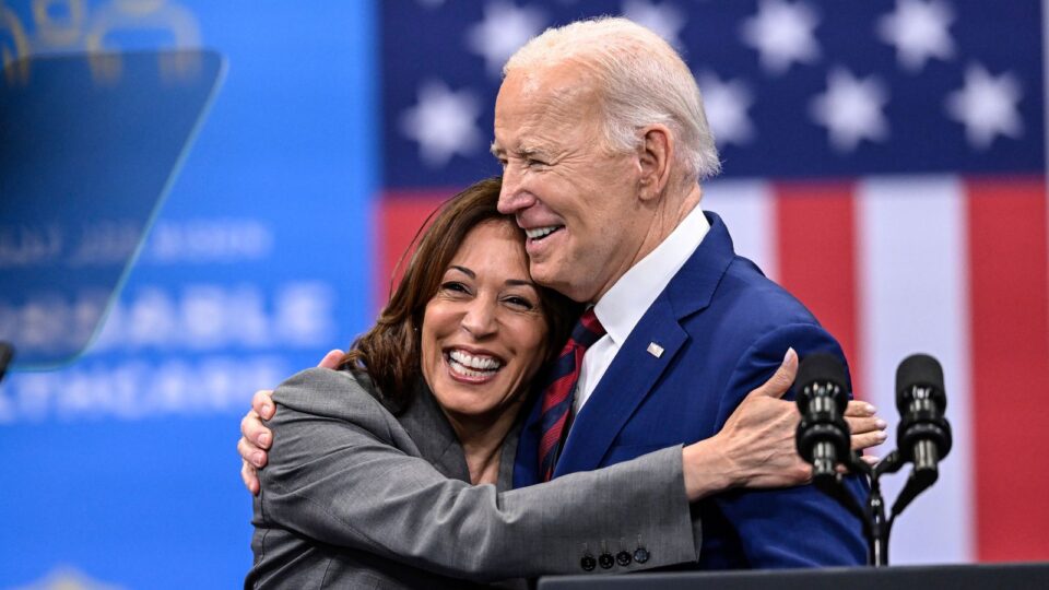 mbrojti-aftesine-e-joe-biden-per-te-vazhduar-kandidaturen-per-president,-kamala-harris:-nuk-pendohem!-ndryshe-nga-trump,-ai-ka.