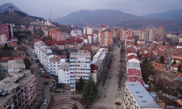 perplasjet-me-kosoven,-sot-paralajmerohet-proteste-nga-serbet-ne-veri