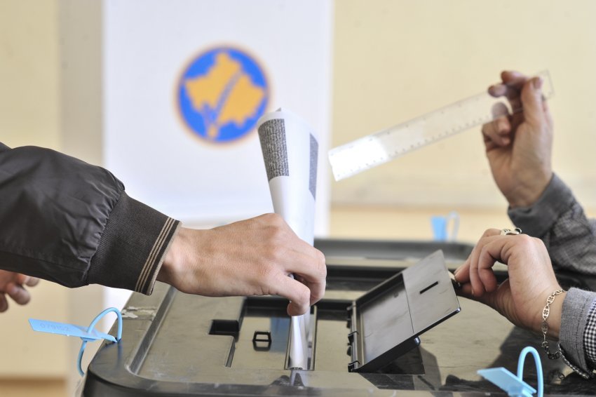 zgjedhjet-ne-kosove,-mbi-2-mln-qytetare-kane-te-drejte-vote