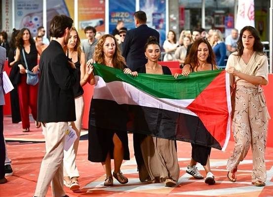 flamuri-palestinez-“parakalon”-ne-festivalin-e-filmit-ne-sarajeve