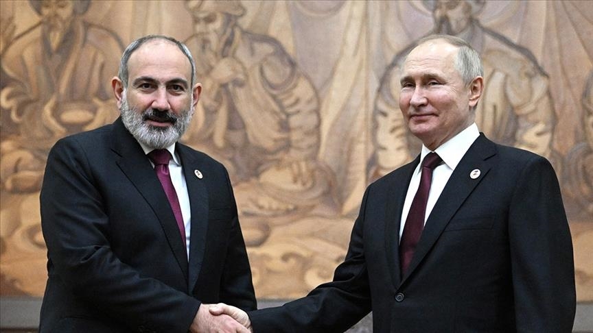 putin-dhe-pashinyan-diskutojne-mbi-marredheniet-azerbajxhan-armeni