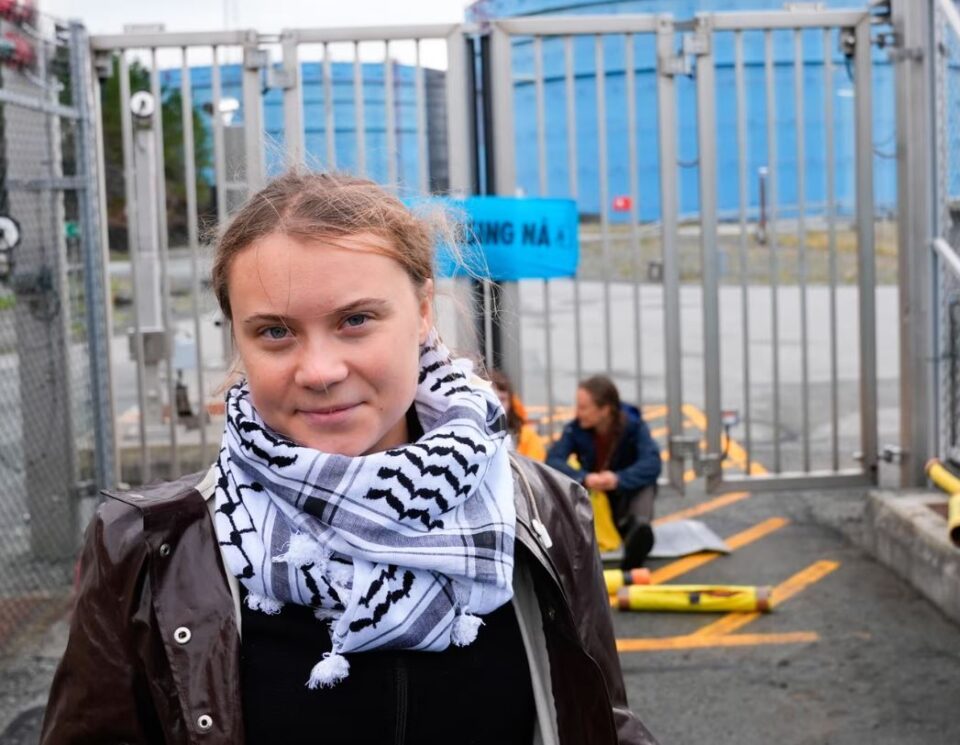 po-protestonte-ne-kopenhage-kunder-luftes-ne-gaza,-arrestohet-aktivistja-greta-thunberg