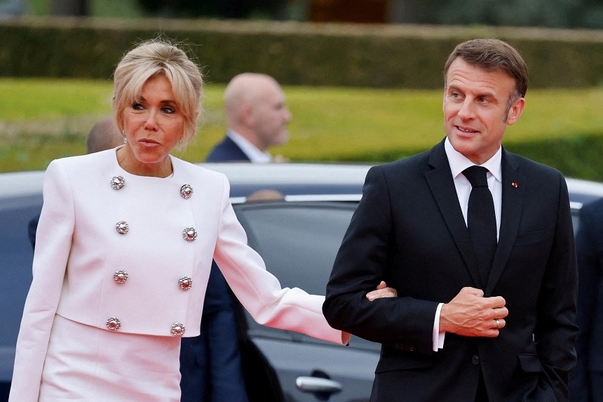 u-akuzua-se-eshte-transgjinore,-gruaja-e-presidentit-te-frances-fiton-gjyqin!-sa-para-do-demshperblehet-brigitte-macron