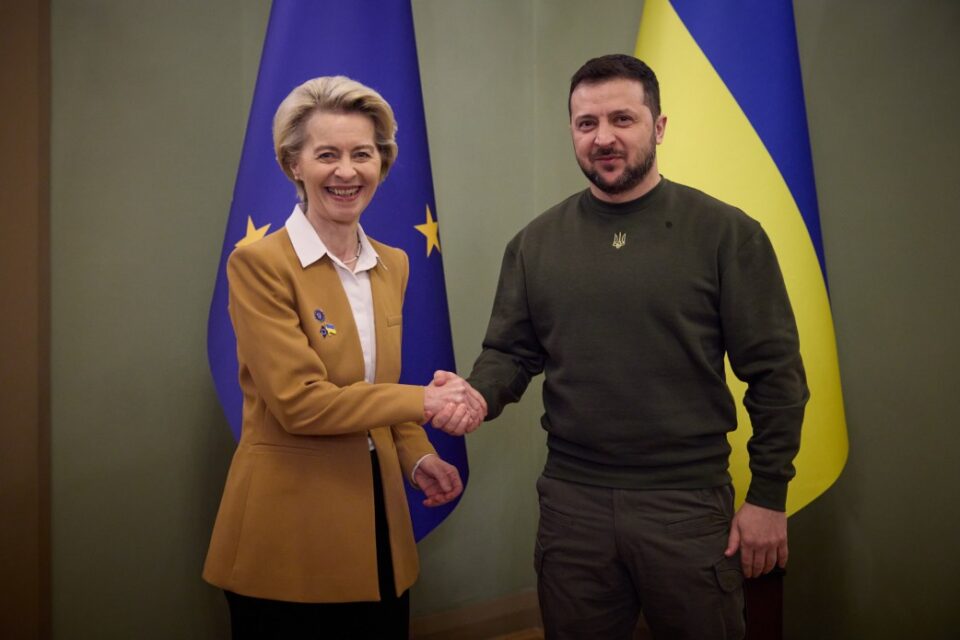 ursula-von-der-leyen-ne-ukraine:-nuk-do-te-mungoje-mbeshtetja-e-europes!