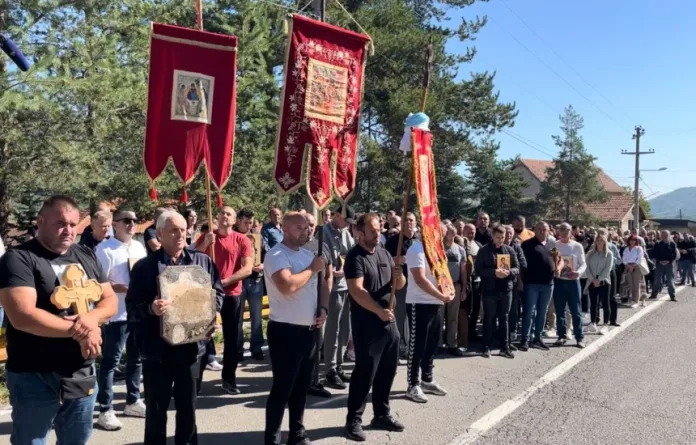 nje-grup-serbesh-protestojne-ne-zubin-potok