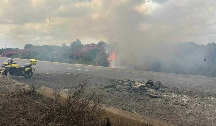 nje-ra’kete-e-leshuar-nga-he’zbollahu-bie-ne-nje-autostrade-prane-tel-avivit