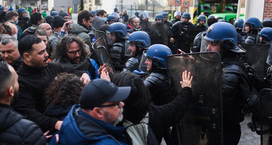 france,-kundershtohet-me-protesta-reforma-e-pensioneve