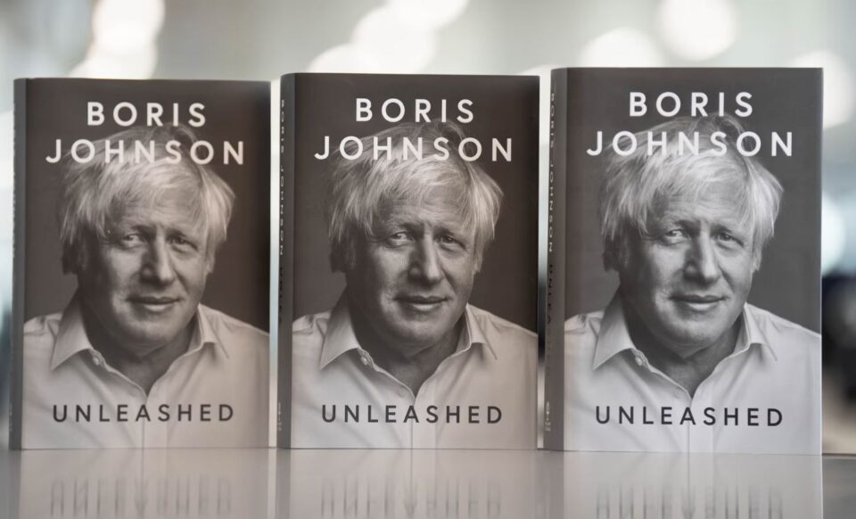 libri-772-faqesh-i-boris-johnson-me-kujtime,-ish-kryeministri-britanik-permend-dhe-kosoven