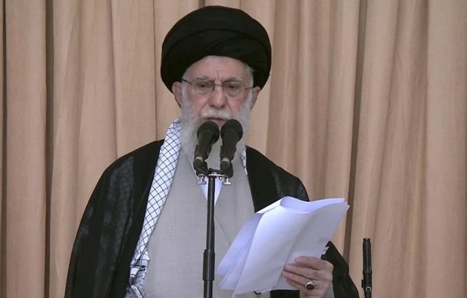 khamenei-thote-se-su’lmi-ndaj-iz’raelit-ishte-“ndeshkim-minimal”