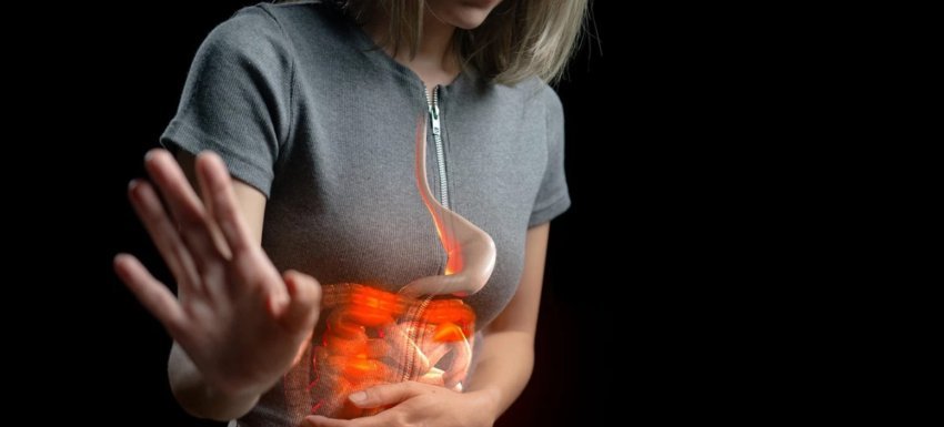 si-ta-dalloni-ulceren-e-lukthit-nga-ajo-e-dymbedhjetegishtores-dhe-kur-duhet-te-shkoni-te-mjeku