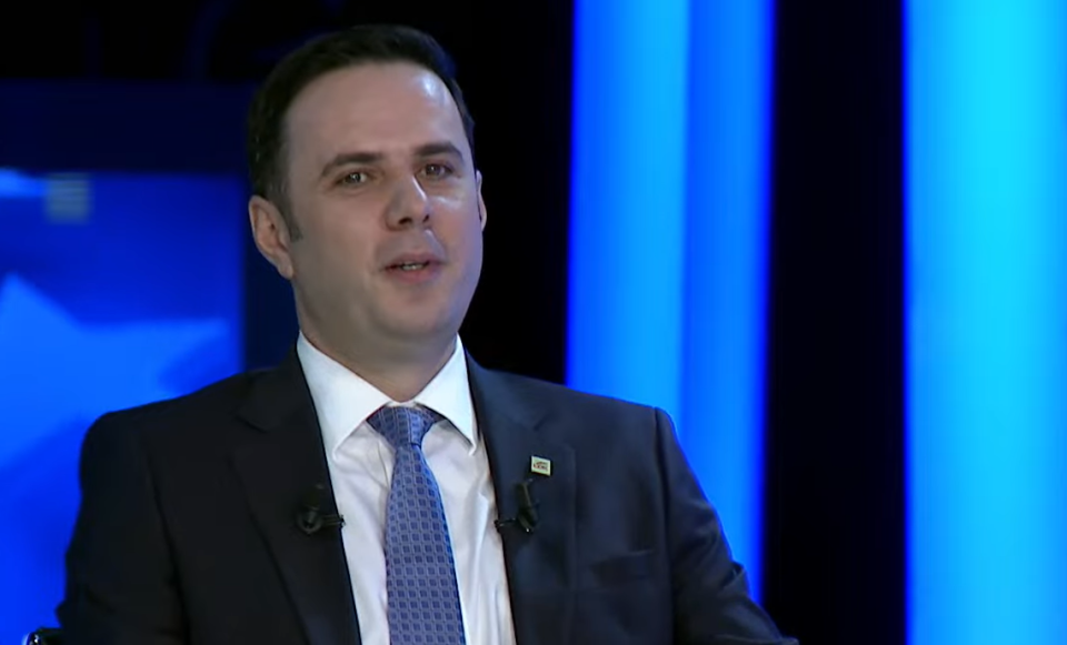 abdixhiku:-nuk-mund-te-kete-qeveri-te-pakices