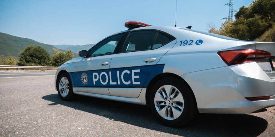 “ftese-–-arrestim-i-menjehershem”,-policia-e-kosoves-njofton-lidhur-me-qarkullimin-e-e-mailave-te-rreme