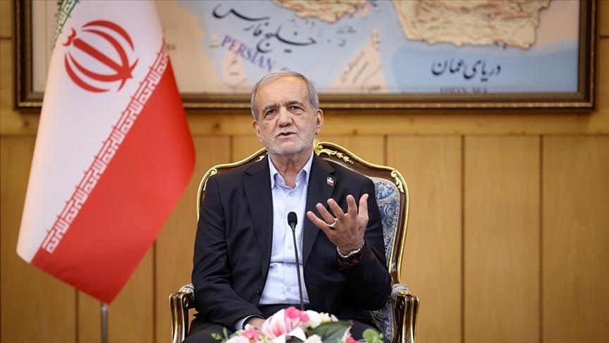 presidenti-iranian-paralajmeron-se-teherani-mund-te-detyrohet-te-evakuohet-mes-krizes-ne-perkeqesim-te-ujit