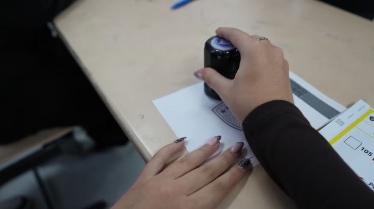 prej-me-shume-se-nje-dekade-simbol-i-rivalitetit-mes-lvv-dhe-ldk,-prishtina-kryefjala-e-balotazhit-te-zgjedhjeve-lokale-ne-kosove