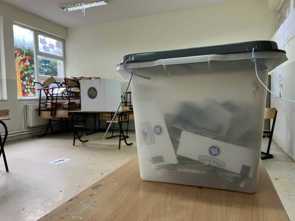 deri-ne-oren-13:00,-pjesemarrja-ne-raundin-e-dyte-te-zgjedhjeve-per-kryetare-komunash-ka-arritur-ne-11.52-per-qind