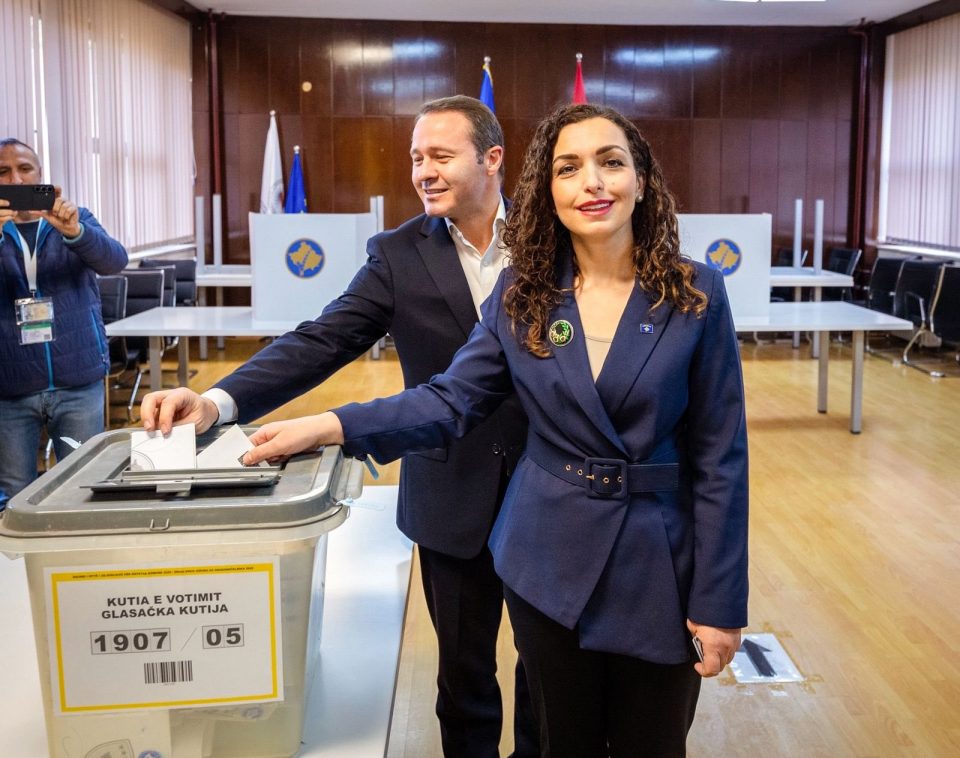 balotazhi-ne-18-komuna-ne-kosove,-osmani:-te-dalim-sa-me-shume-e-te-votojme-per-kater-vjet-me-te-mira,-per-demokracine-tone