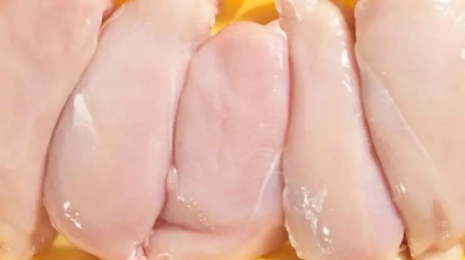 mishi-i-importuar-nga-rumania-me-bakterin-salmonella,-auv-i-del-me-njoftim-te-rendesishem