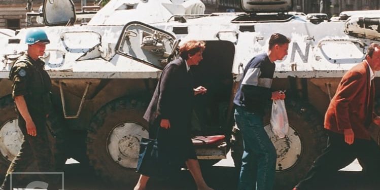 mediat-amerikane-mbi-rastin-“sarajevo-safari”:-te-huaj-te-pasur-u-paguan-per-te-qelluar-femije-ne-sarajeve