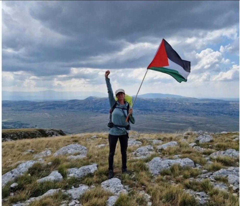 aktivistja-britanike-po-ece-per-6.5-muaj-per-te-mbledhur-ndihme-per-palestinezet