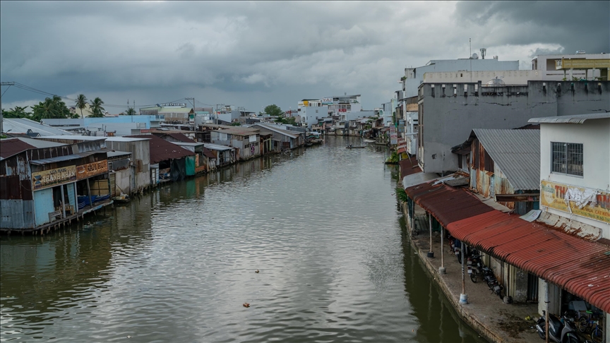 permbytje-masive-vazhdojne-ne-rajonin-mekong-delta-ne-vietnam
