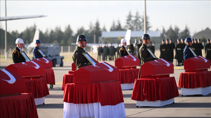 ankara,-mbahet-ceremoni-per-ushtaret-qe-rane-deshmore-ne-rrezimin-e-avionit-ne-kufirin-azerbajxhan-gjeorgji