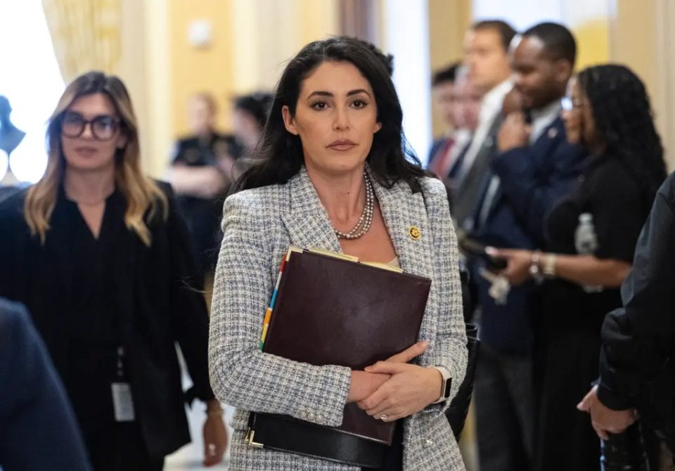 kongresistja-amerikane-nis-hetimet-per-snajperet-e-dyshuar-si-“safari-njerezor”-ne-luften-e-bosnjes