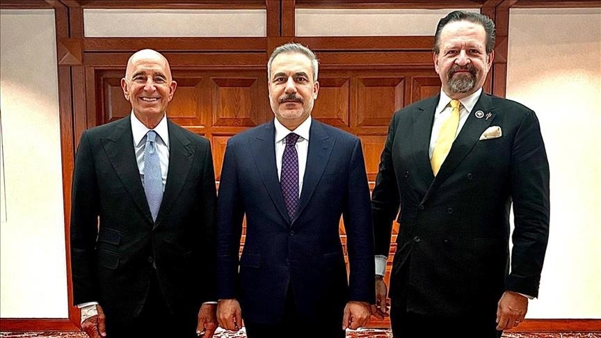 ministri-i-jashtem-turk-takohet-me-zyrtare-te-larte-amerikane