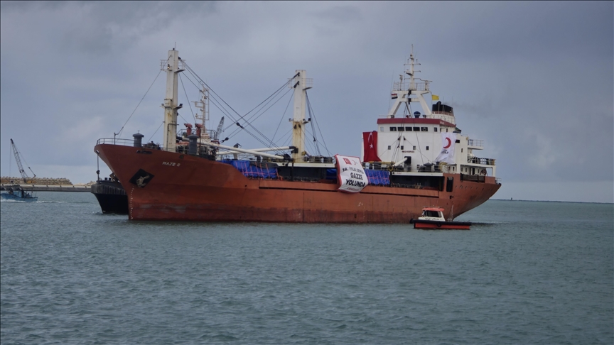 anija-e-18-te-me-ndihma-nga-turqia-per-gazen-mberrin-ne-portin-egjiptian