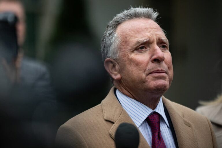 i-derguari-special-i-trumpit-planifikon-te-takohet-me-zyrtarin-e-hamasit