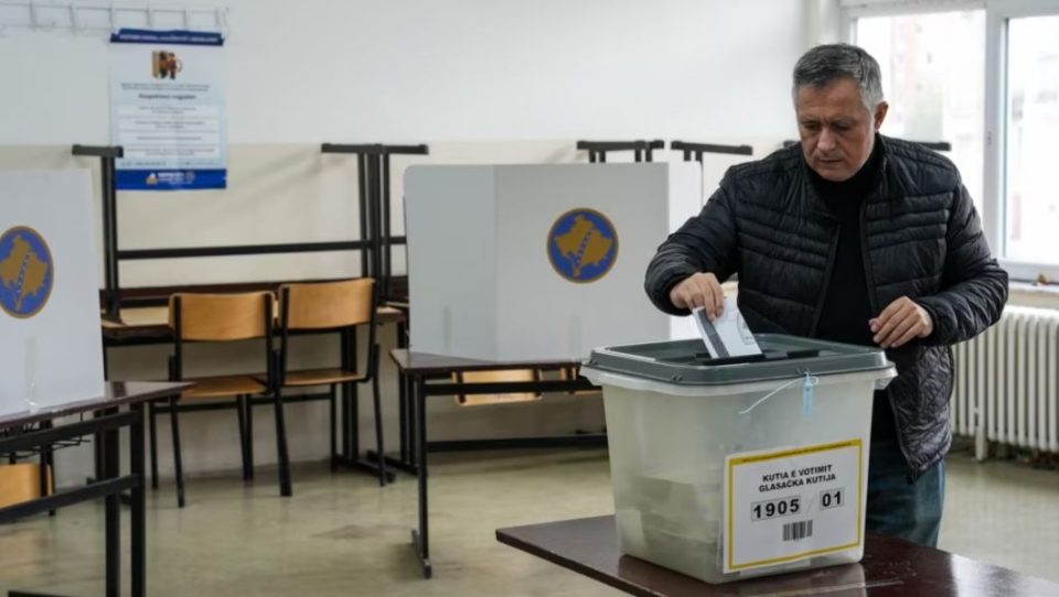 kosove,-perfundon-numerimi-i-votave-nga-diaspora,-me-kusht-dhe-me-nevoja-te-vecanta.-vetevendosja-fiton-ne-prishtine,-viti-dhe-mitrovica-e-jugut