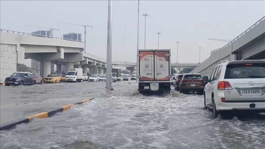 reshjet-e-para-te-dimrit-shkaktojne-pengesa-ne-jeten-e-perditshme-ne-bagdad