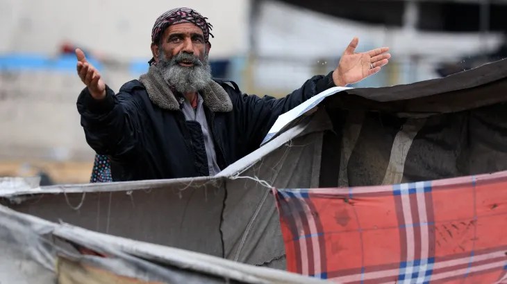 tenda-te-permbytura,-te-zhvendosurit-ne-gaza-pa-strehim-nen-kufizimet-izraelite