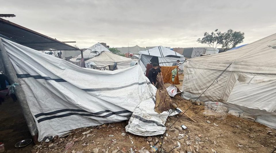 te-zhvendosurit-ne-gaza-perballen-me-kushte-te-ashpra-dimri