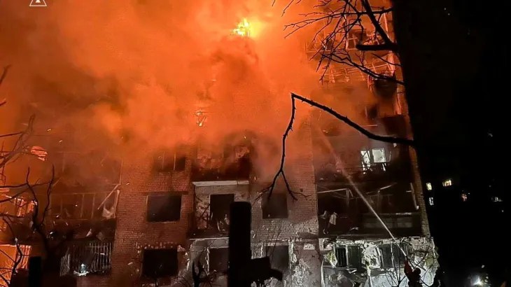 te-pakten-tre-te-vrare-ne-sulmet-ajrore-ruse-ne-kharkiv