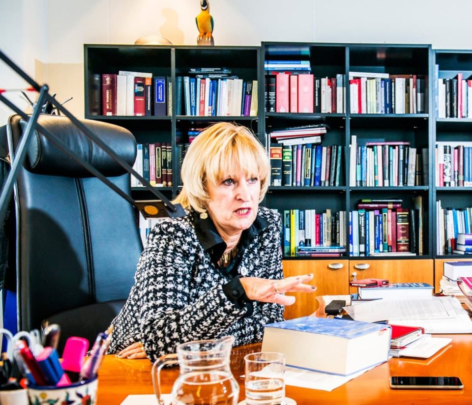 “belgjika-mund-te-nis-hetime-nese-shtetasit-e-saj-kane-lidhje-me-“turistet-snajpere”-te-sarajeves”