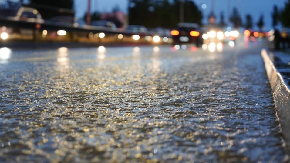 moti-i-keq,-permbytje-edhe-ne-prishtine,-nderpritet-procesi-mesimor.-rrezik-qe-lumenjte-te-dalin-nga-shtrati