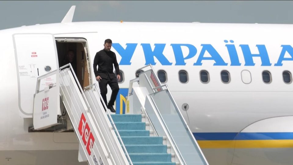 presidenti-ukrainas-zelenskyy-mberrin-ne-ankara-per-bisedime