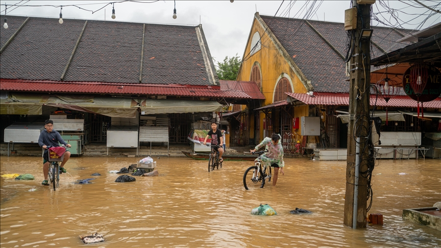 te-pakten-7-te-vdekur-dhe-disa-te-zhdukur-nga-rreshqitja-e-tokes-ne-vietnam