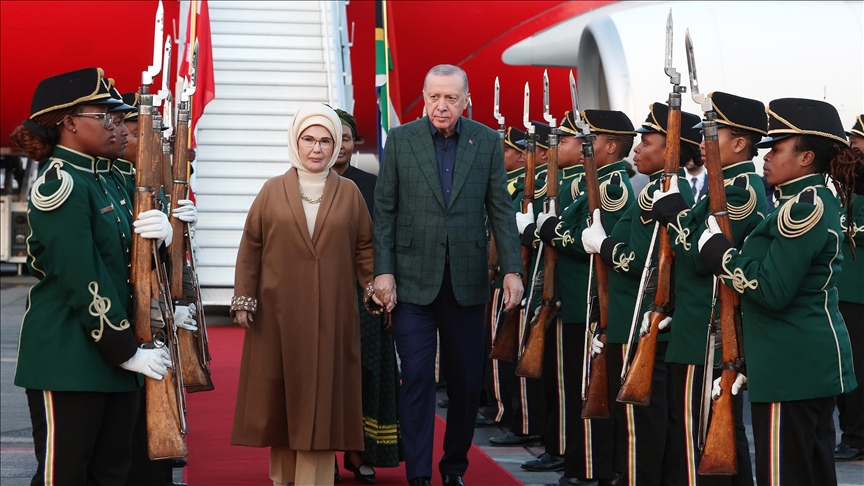 presidenti-turk-mberrin-ne-johannesburg-per-te-marre-pjese-ne-samitin-e-lidereve-te-g20-tes