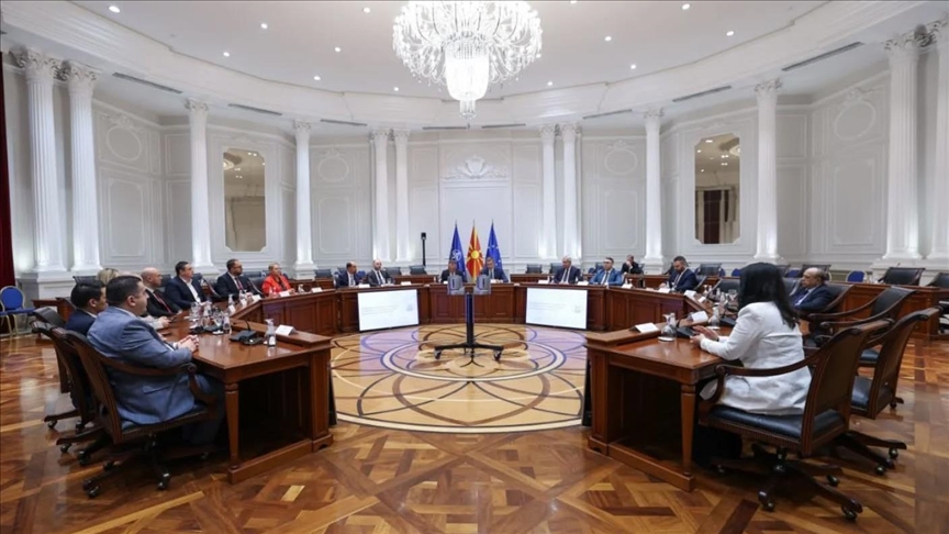 qeveria-e-maqedonise-se-veriut-mban-seance-solemne-per-diten-e-alfabetit-shqip