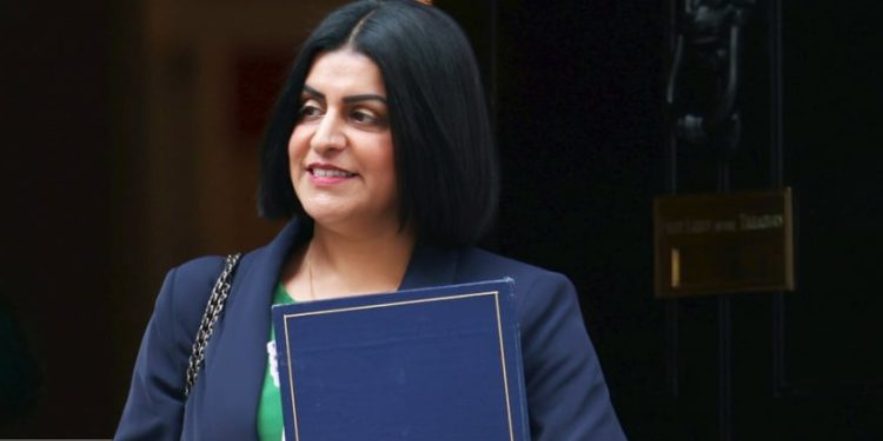 emigracioni-ne-britani,-c’paralajmeron-kjo-grua?