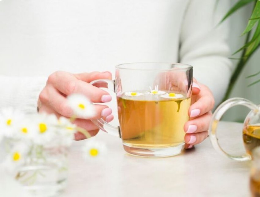 6-cajrat-natyral-qe-eliminojne-stresin-brenda-pak-minutash