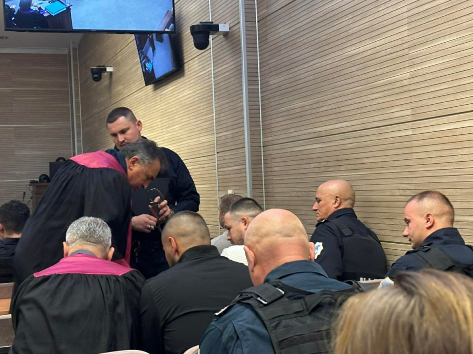 nis-seanca-e-radhes-per-vrasjen-e-liridona-ademajt